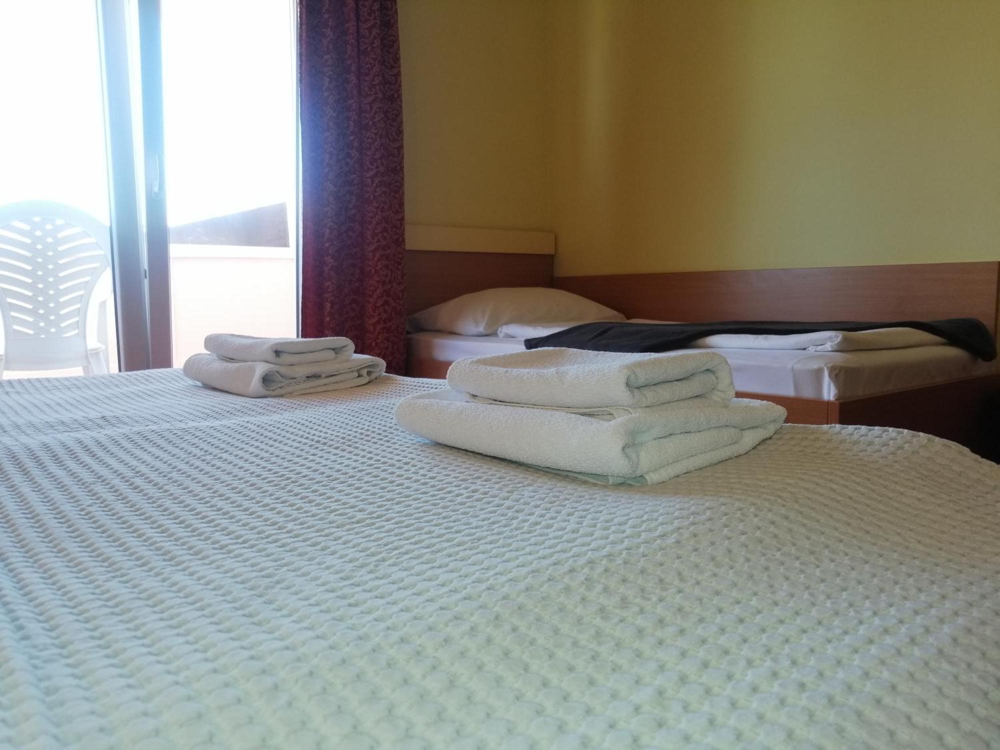 Apartmani Simon Lopar Cameră foto