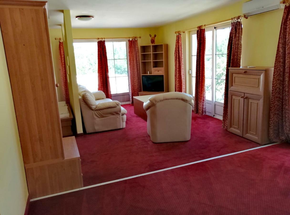 Apartmani Simon Lopar Cameră foto